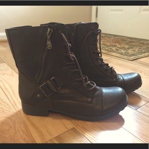Women’s boots